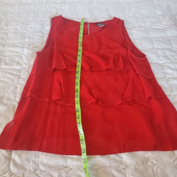 Tops - Picture 5 of 12